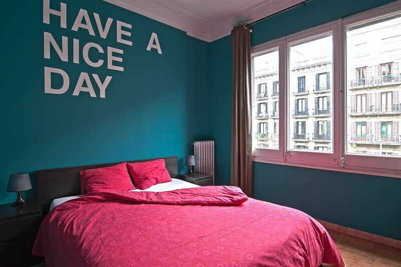 Albergue Buba House Barcelona Exterior foto A bedroom